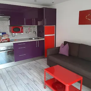 https://apartamento-deluxe-mareverde-con-piscina-cllmatizada.adeje-hotels.com