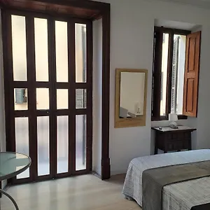 https://double-room-at-the-heart-of-palma.allmallorcahotels.com